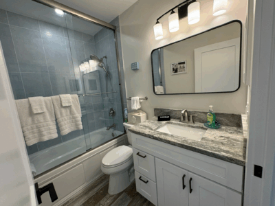 Bedroom Level Hall Bathroom 1